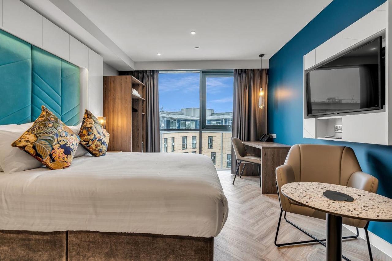 Roomzzz Aparthotel Edinburgh