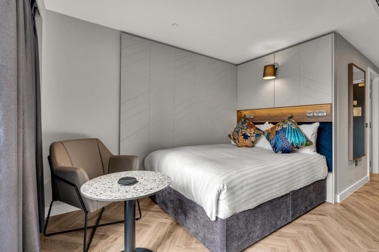 Aparthotel Roomzzz Edinburgh