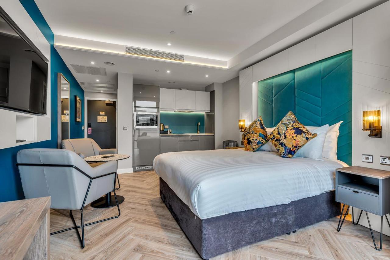Aparthotel Roomzzz